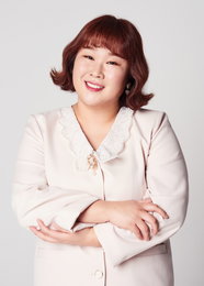개그우먼 김민경, ‘2025 중증장애인생산품 박람회’ 폐막식 MC 선정 '훈훈한 행보 눈길'