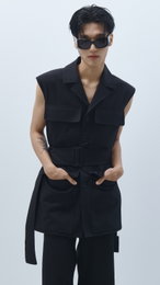 세 번째 초청 받은 ATEEZ 우영, 꾸레쥬 SS26서 글로벌 아이콘 위엄