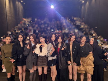 〈원 인 어 밀리언〉, 트와이스와 원스의 특별한 10주년
