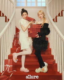 [화보] 크록스X얼루어, 아이브 가을·이서와 함께 따뜻한 연말 감성 '뚝딱'
