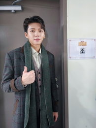 남우현, '뜨거운 것이 좋아' 원작 뮤지컬 '슈가' 조 역 열연... 연기 변신 호평