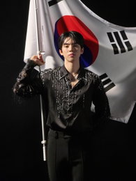 '2026 밀라노-코르티나 동계올림픽' 차준환 내세운 대한민국 선수단, 밀라노 밤하늘 수놓은 전율의 개회식