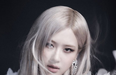 Malam itu di London merupakan kemenangan Brit Award pertama Rosé, yang menjadikannya legenda K-pop