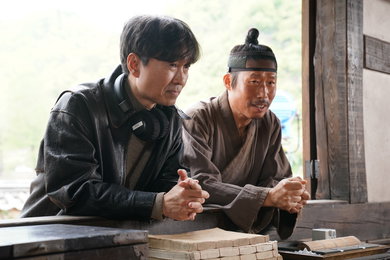 역사의 빈틈 채운 온기… <왕과 사는 남자> 장항준 감독이 밝힌 흥행 비결과 메시지