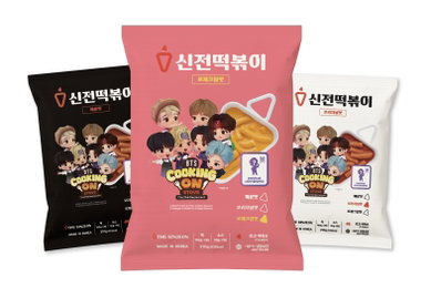 “타이니탄이 말아주는 K-분식?”… 신전떡볶이, BTS ‘아리랑’ 컴백 타고 해외 5개국 ‘품절 대란’