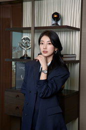 론진, 수지·장동윤과 함께 제안하는 2026 워치 트렌드