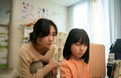 “눈빛에 서린 정의감”... 군체 연상호 감독이 신현빈을 선택한 결정적 이유