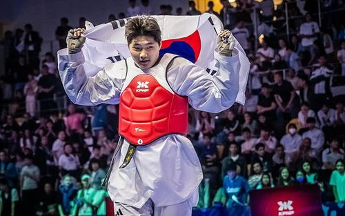 태권도 기대주 엄시목, 세계청소년선수권 남자 78㎏초과급 우승
