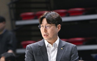 'PO 압도적 싹쓸이' KB 김완수 감독 "저쪽은 7차전 가 주길"
