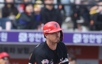 KIA 데일, 12경기 연속 안타…데뷔전 이후 외국인 최장 타이