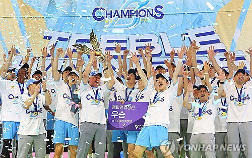 [프로배구결산] ③투표는 끝났다…정규리그 MVP 정지석-한선수-허수봉 3파전