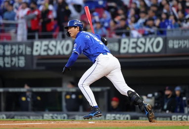 삼성 간판 구자욱, 왼쪽 갈비뼈 실금…1군 엔트리 제외