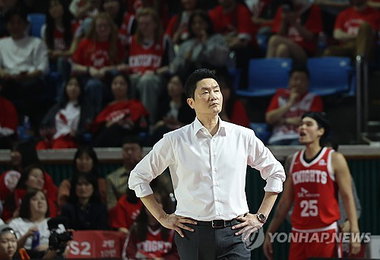 SK, 2연패 늪…전희철 감독 "잠실 복귀 위한 세 번의 기회 잡겠다"