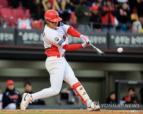 KIA 김도영, 개인 통산 3번째 만루포 작렬&hellip;홈런 공동 선두 합류