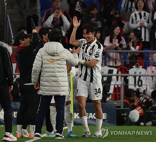 송민규, 46일 만에 2골 폭발&hellip;FC서울, 울산 원정 징크스 3643일 만에 격파