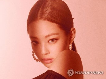제니, 타임 100 갈라 참석으로 글로벌 영향력 증명