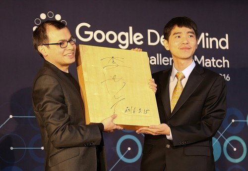 신진서, 알파고 개발자 허사비스와 10년 만의 특별한 만남: AI 시대의 새로운 장