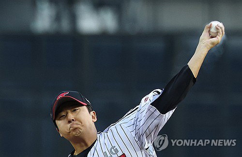 LG 송승기, 6이닝 무실점 역투&hellip;염경엽 감독 
