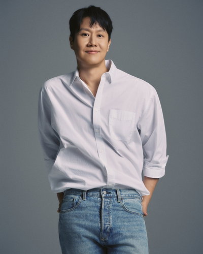17년 만의 속편 귀환 정우 감독 데뷔 및 20대 불안 투영
