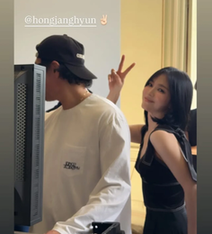 단발 여신 끝판왕의 귀환... 송혜교 러블리한 근황 사진에 전 세계 팬심 흔들