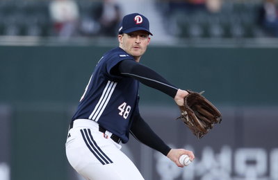 웨스 벤자민 581일 만의 KBO 복귀전 4⅔이닝 7K 무실점