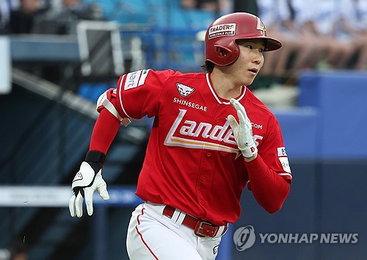 SSG 박성한 19경기 연속 안타 KBO 신기록 달성 및 10회 연장 결승타