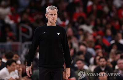 '6시즌 5회 PO 좌절' 빌리 도너번 감독 자진 사임