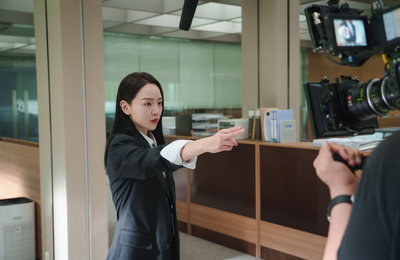 신혜선X공명 ‘은밀한 감사’, 감사실 3팀의 유쾌한 고군분투… 로코 대가들의 의기투합