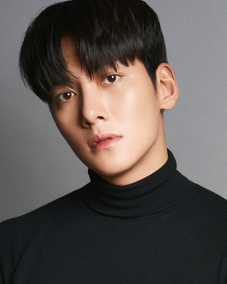 지창욱