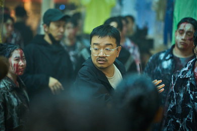 '좀비 마스터' 연상호의 귀환, 영화 '군체'가 던지는 묵직한 화두… "개성인가 집단인가"