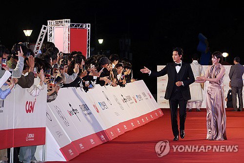 전주국제영화제 27회 개막, 54개국 237편 10일간 상영