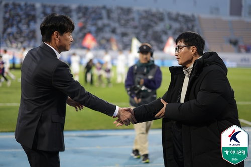 수원FC, 3-1 역전승으로 '수원 더비' 승리