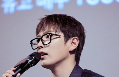 에이티즈 홍중, 전주국제영화제 깜짝 등장… 음악 감독으로 넓힌 아티스트 행보