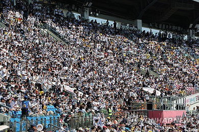 프로야구 | 166경기 300만 관중 돌파 | 2026시즌 KBO 기록 경신