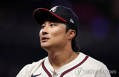 226일의 침묵을 깨운 '어썸 킴'의 귀환, 김하성이 애틀랜타 트루이스트 파크에 수놓은 첫 안타와 철벽 수비