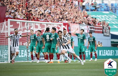 '압도적 1위' FC서울, 이승모의 극장골로 대전 격파… 인천은 4골 폭격하며 5위 점프
