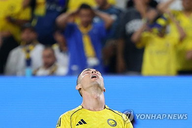 왕관 없는 황제, 호날두의 침묵... ACL2 준우승 시상식 '노쇼' 파문