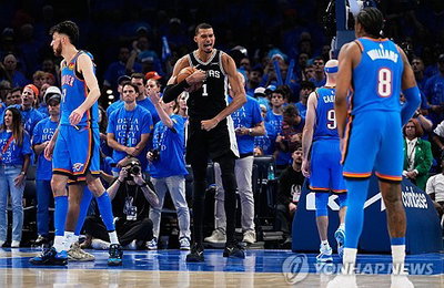 '신인류' 웸반야마, 전설을 삼키다: NBA 서부 결승을 뒤흔든 '41-24'의 경이로운 전율