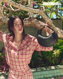[화보] ‘넷플릭스 1위’ 임지연, 발리 사로잡은 독보적 아우라… “꿈이라면 깨고 싶지 않아”