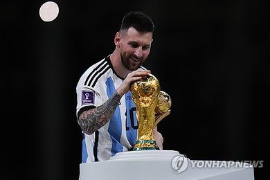 냅킨 한 장에서 일군 1.5조 원의 제국, '억만장자' 리오넬 메시의 마법 같은 비즈니스