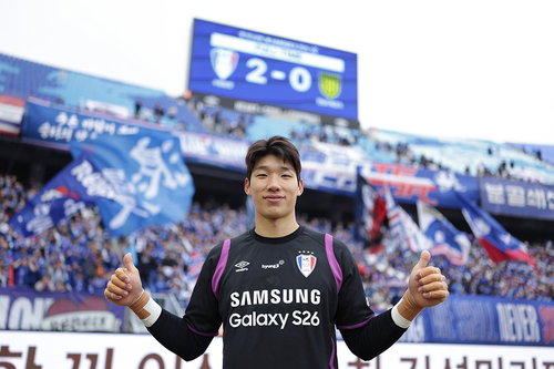 수원, '0점대 수호신' 김준홍 완전 영입! K리그2 승격 청신호