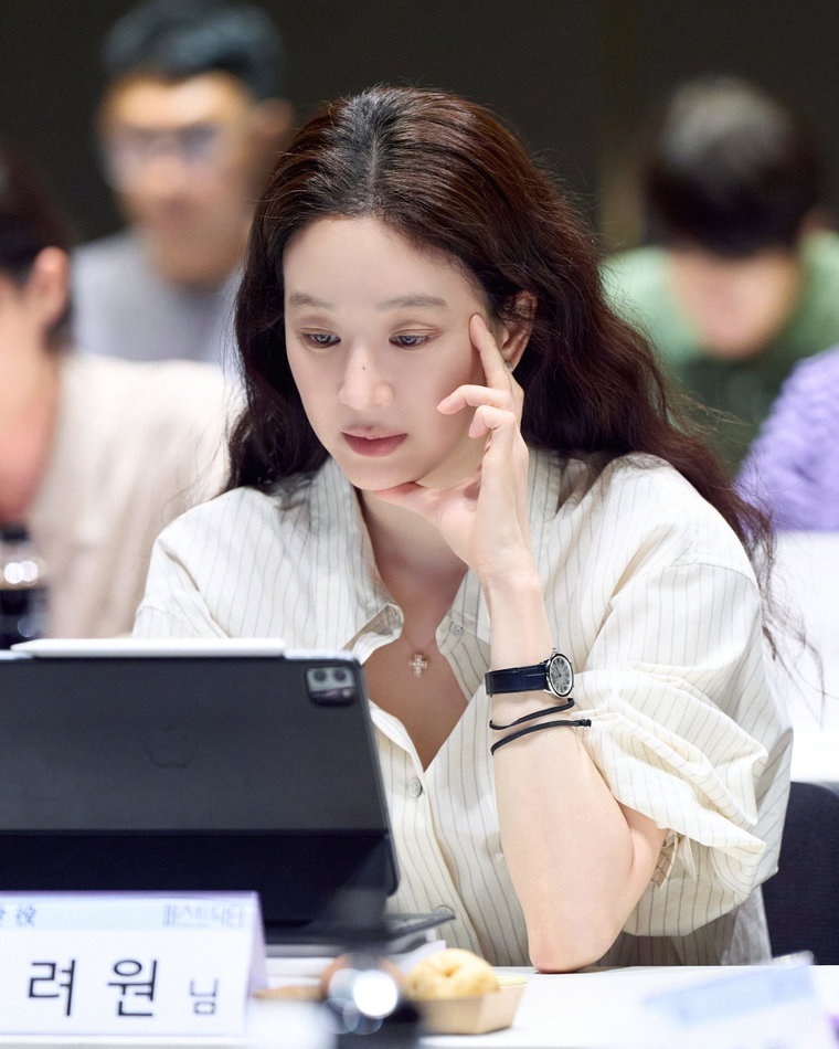 정려원, 퍼스트닥터