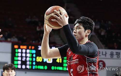 '8억 연봉 킹' 변준형·허훈, KBL 새 시즌 왕좌는 누구?