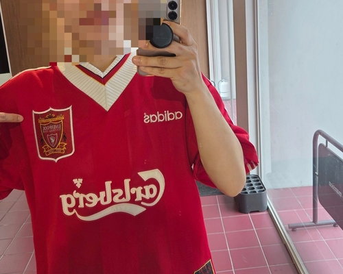 월드컵 광탈에도 제니가 입었던 유니폼은 불티? 블록코어 역주행 신화!