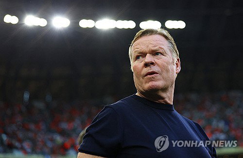 '오렌지 군단' 비극의 여름, 쿠만 감독 전격 사퇴…아내 투병 고백에 '뭉클'