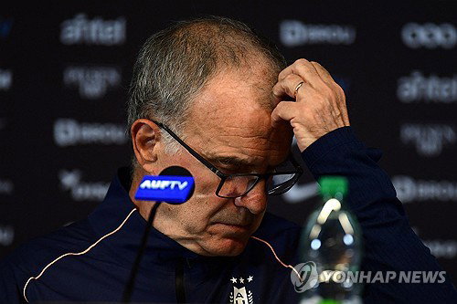 ‘명장’ 비엘사호, 월드컵 37위 굴욕…우루과이 추락에 팬심 '울상'