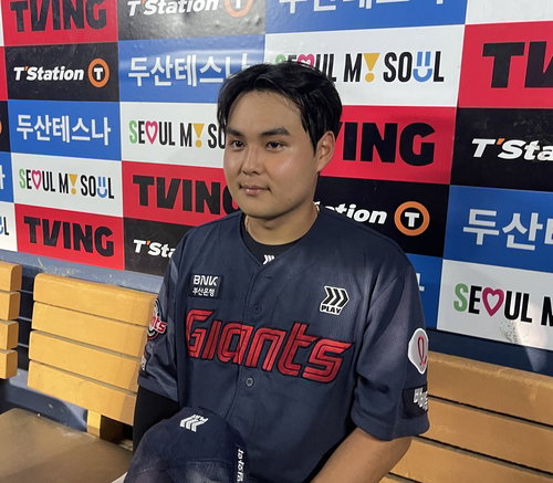 롯데 박재엽, 20세 '예비군 찬스' 살린 연장 결승타!