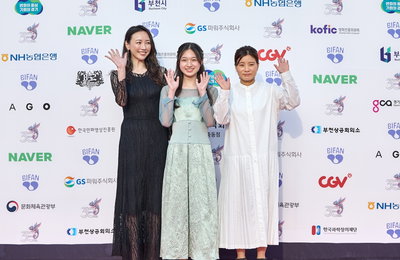 부천영화제 월드 프리미어 마친 '트로피', 2회 상영 전석 매진 기염