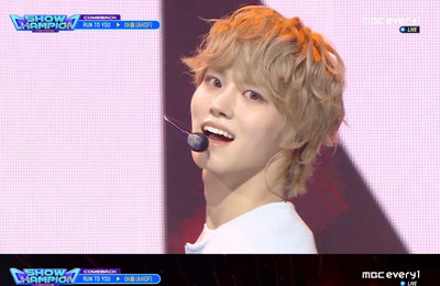 아홉, '쇼챔피언'서 청량 에너지 폭발…신곡 'RUN TO YOU'로 완벽 눈도장