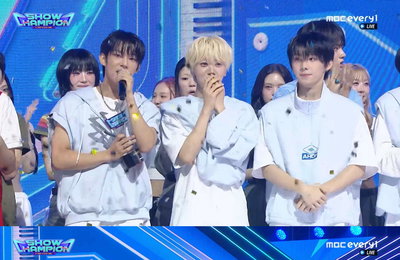 아홉, '쇼챔피언' 1위 등극…컴백 일주일 만에 정상 고지